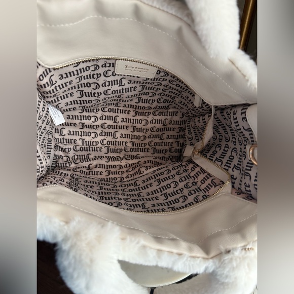 Juicy Couture Cream White Faux Fur Tote Bag Crossbody - Picture 9 of 9